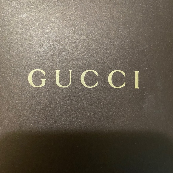 Ladies Blk Twirl Gucci Watch - Picture 2 of 8